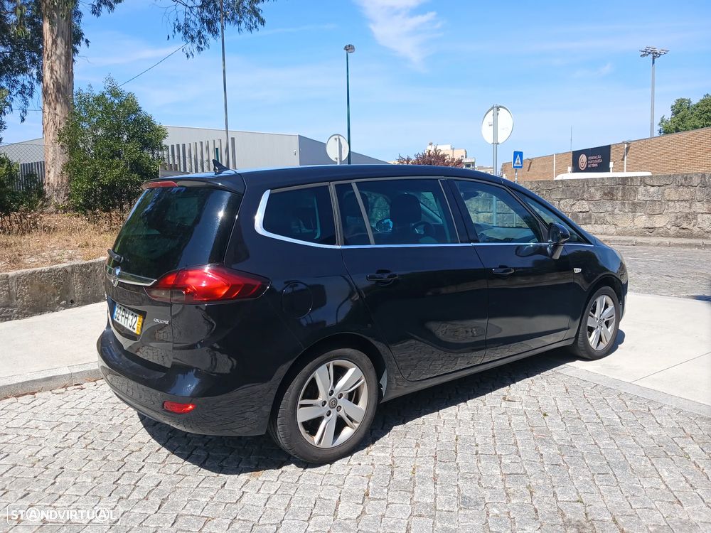 Opel Zafira 1.6 CDTi Executive - 22