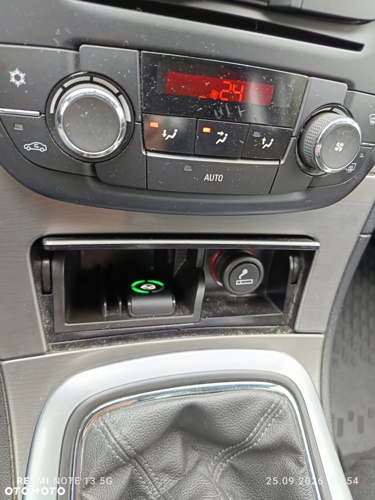 Opel Insignia - 16