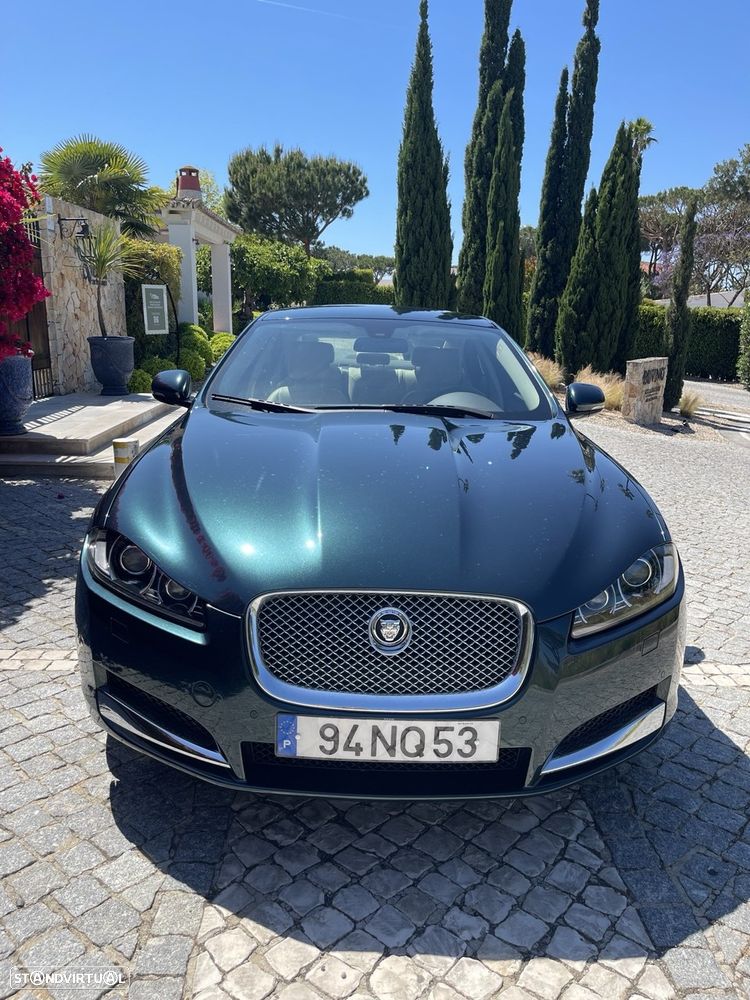 Jaguar XF Sportbrake 2.2 D Luxury - 3