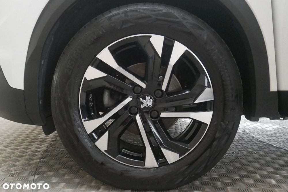 Peugeot 2008 1.2 PureTech Allure S&S - 14