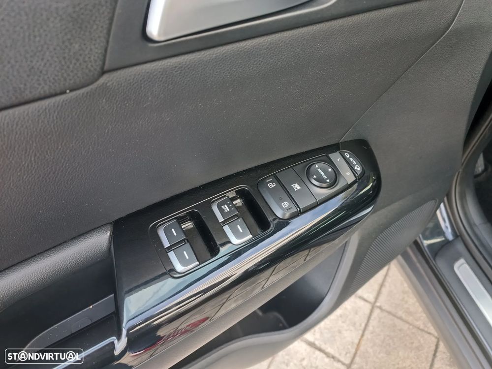 Kia Sportage 1.7 CRDi ISG TX Prime - 14