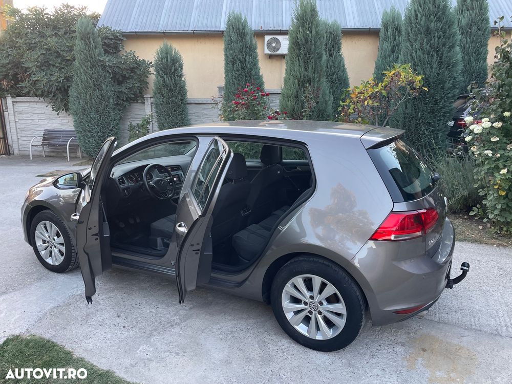 Volkswagen Golf - 12