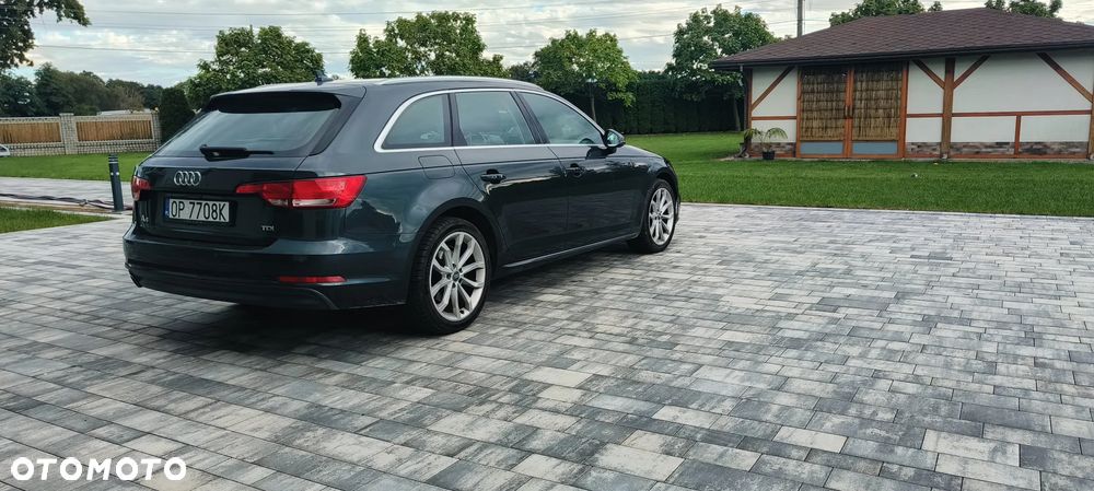 Audi A4 Avant 2.0 TDI - 10
