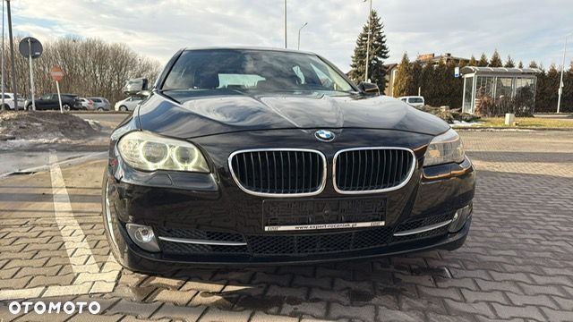 BMW Seria 5 520d Luxury Line - 2