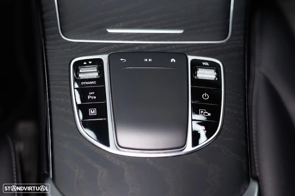 Mercedes-Benz GLC 300 e 4Matic - 30
