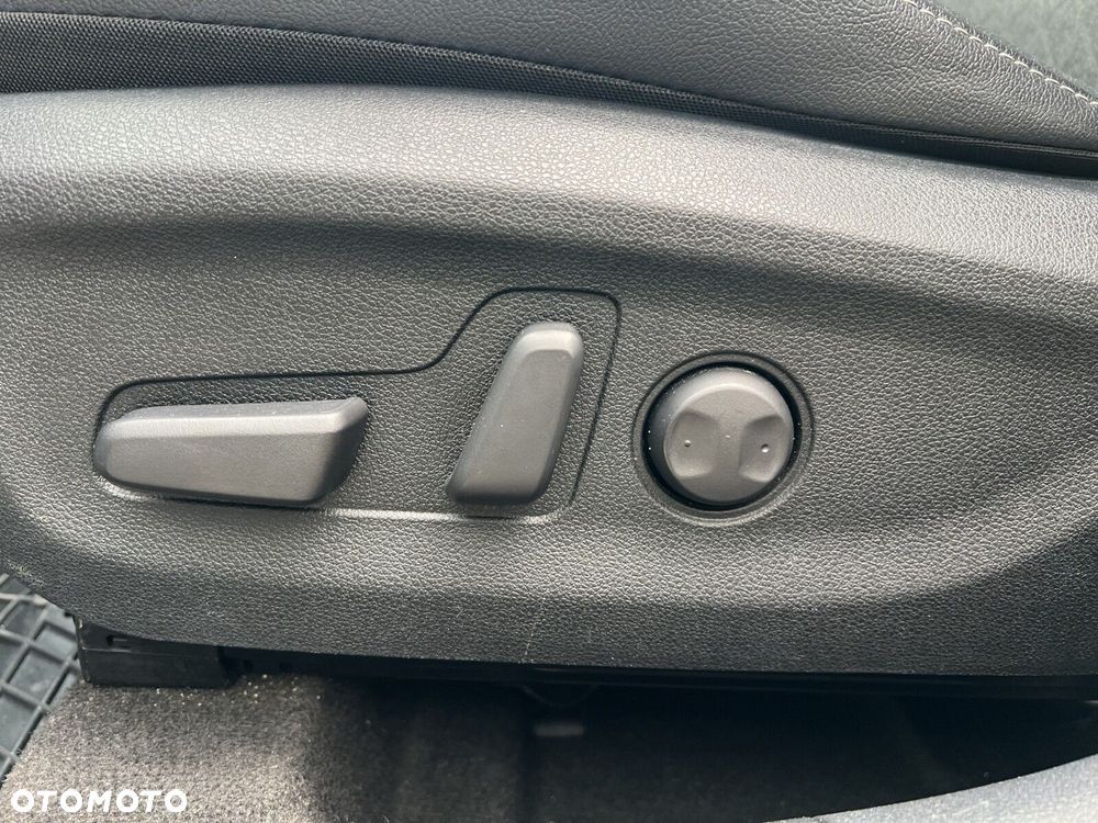 Kia Niro 1.6 GDI Hybrid L Business Line - 25