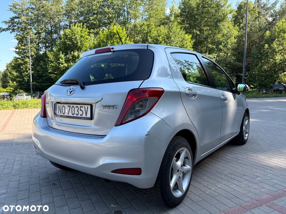 Toyota Yaris 1.33 Prestige - 9