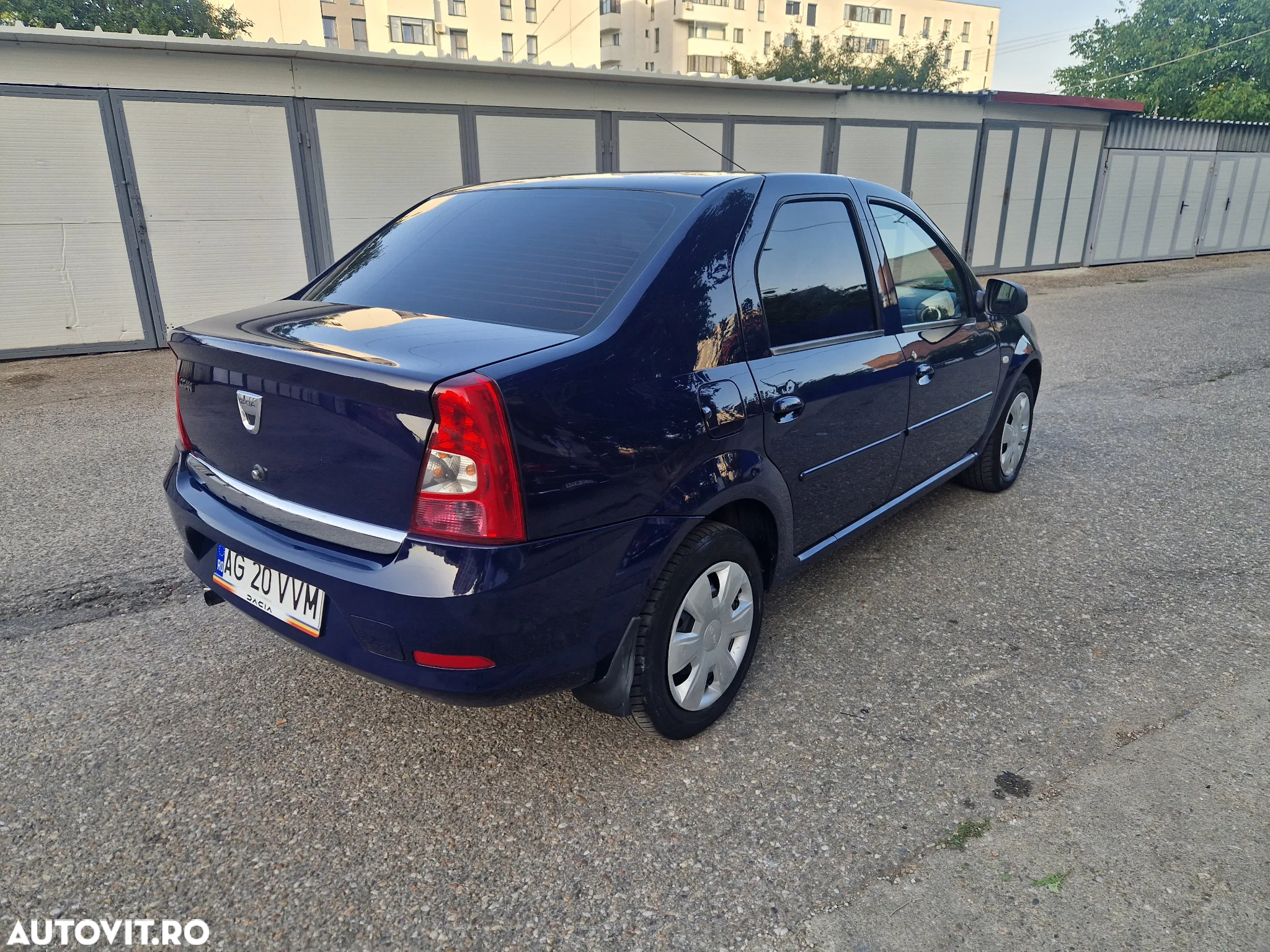 Dacia Logan 1.6 MPI Laureate - 4