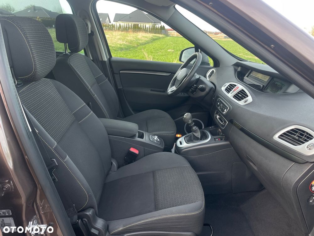 Renault Grand Scenic Gr 1.4 16V TCE Privilege - 17