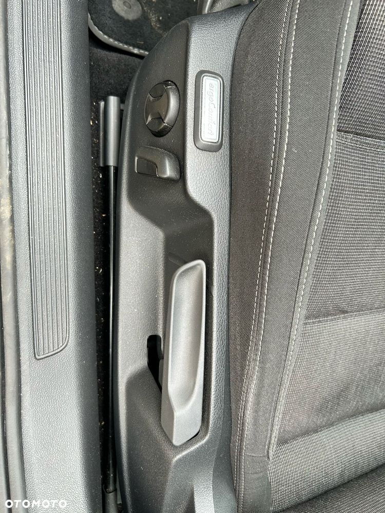 Volkswagen Passat 1.5 TSI EVO Comfortline - 16