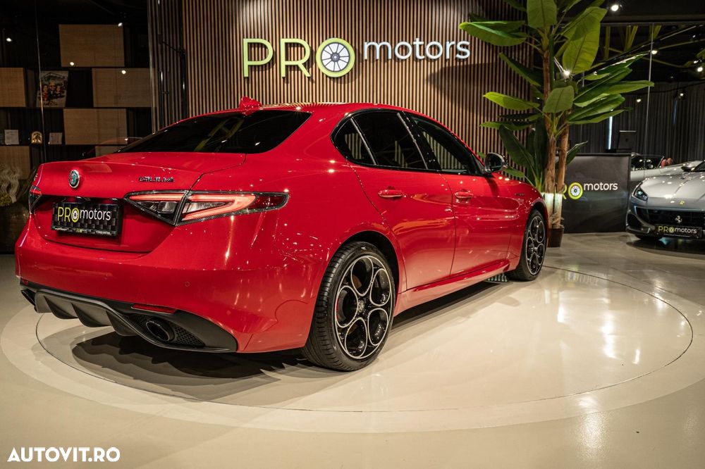 Alfa Romeo Giulia 2.0 Turbo 16V AT8-Q4 Competizione - 4