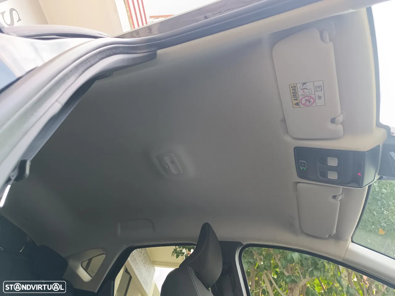Renault Captur 1.0 TCe Exclusive Bi-Fuel - 26
