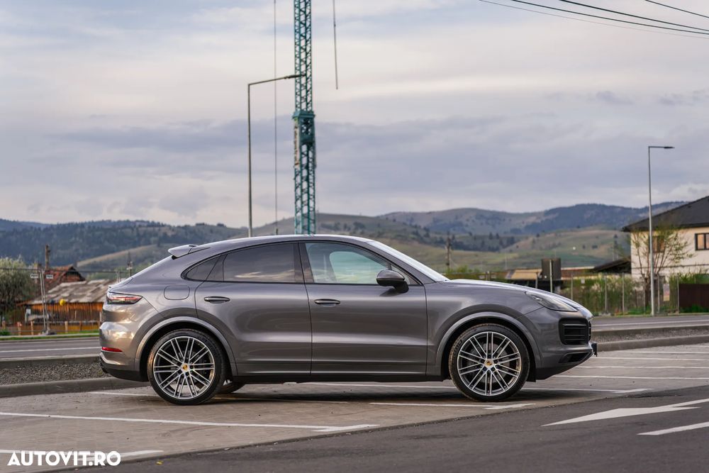 Porsche Cayenne Coupe S - 8
