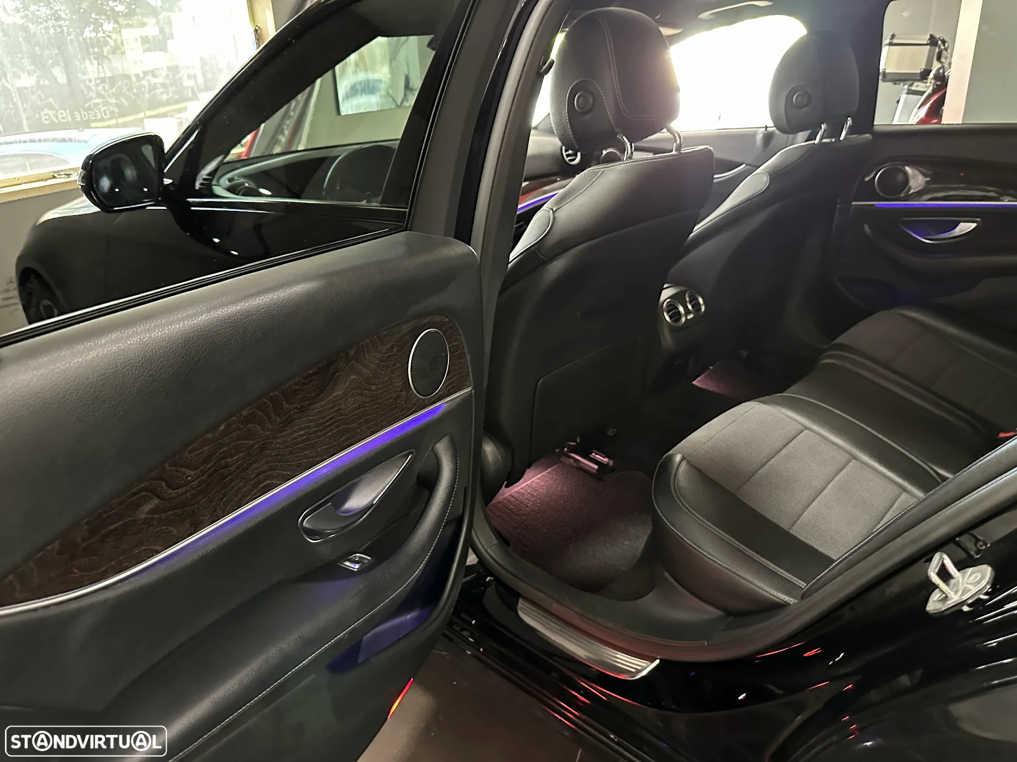 Mercedes-Benz E 220 d AMG Line - 17