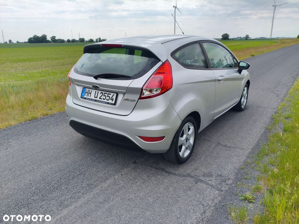 Ford Fiesta 1.5 TDCi Ambiente - 4