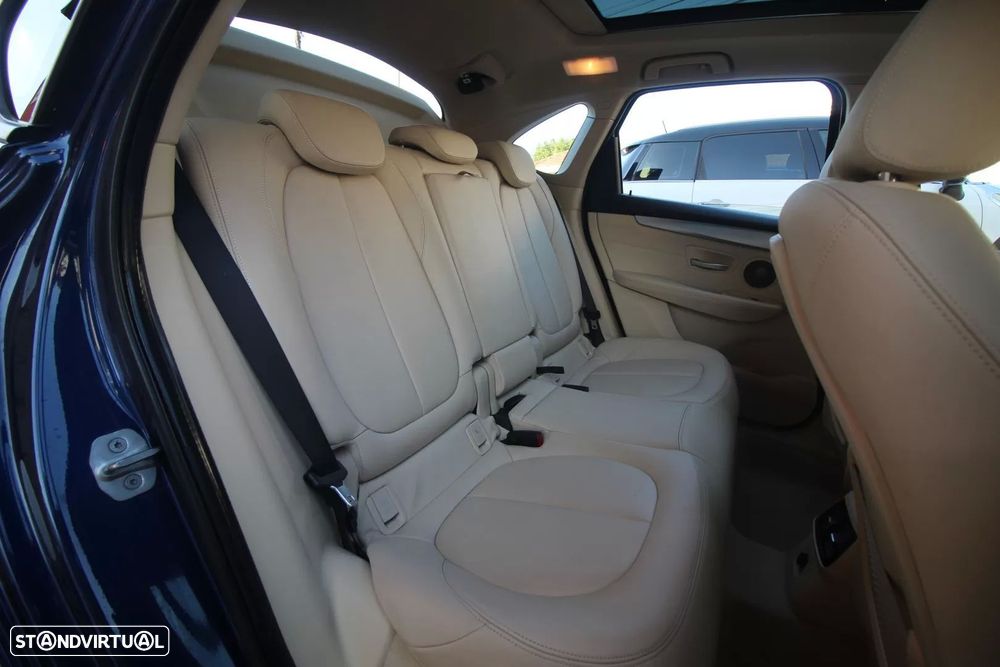 BMW 225xe Active Tourer Line Luxury - 37