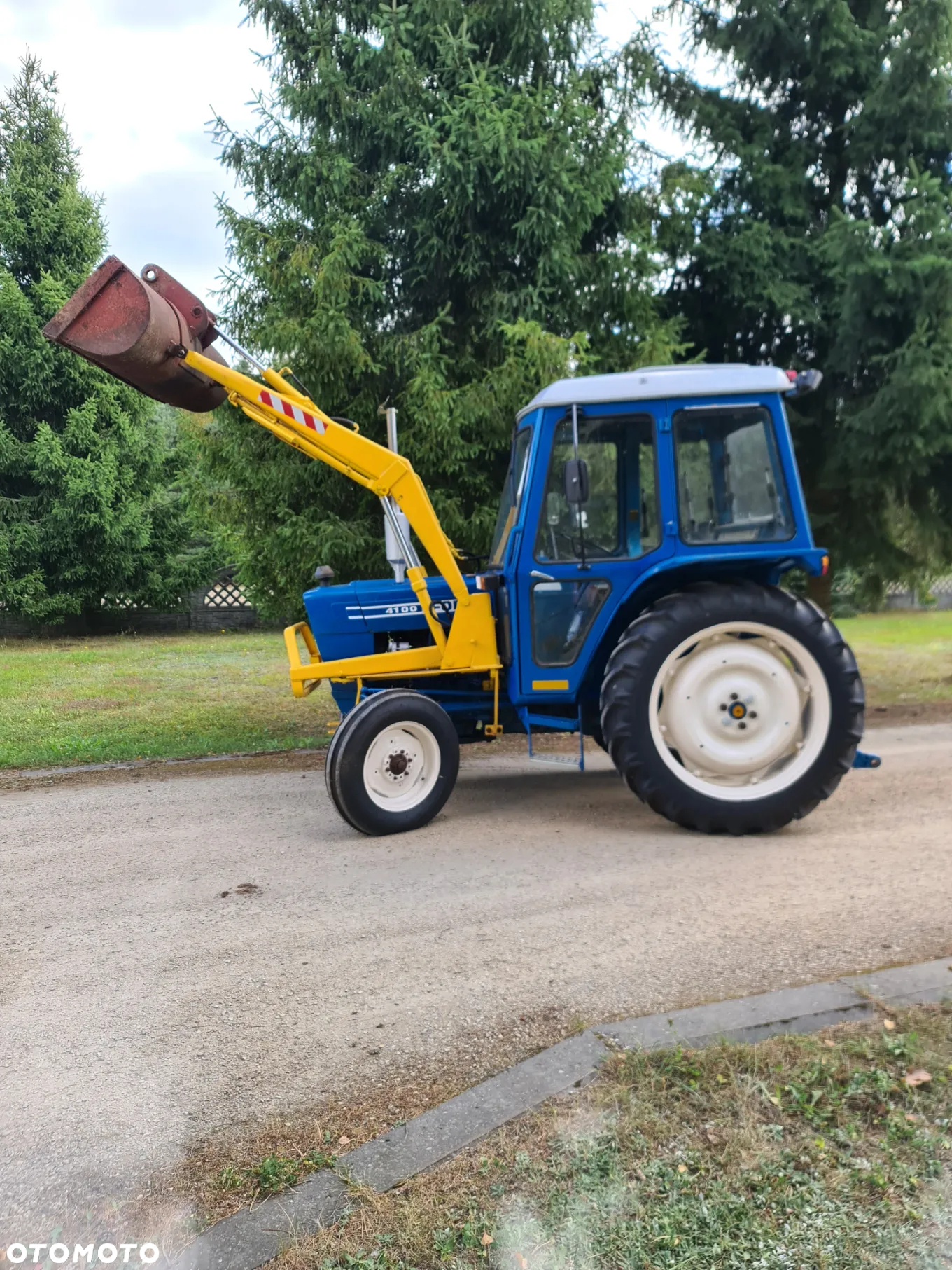 Ford 4100 - 2