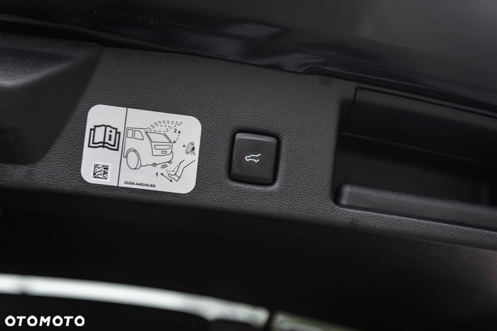 Ford Kuga 2.0 EcoBlue AWD ST-Line X - 24