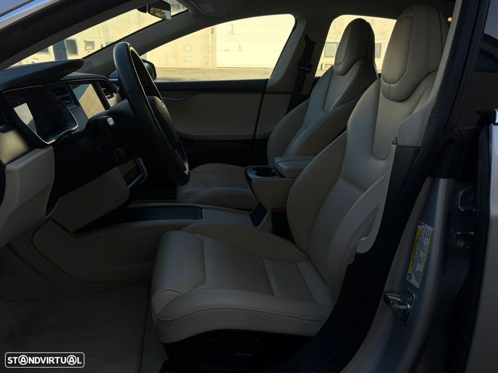 Tesla Model S 75D - 14