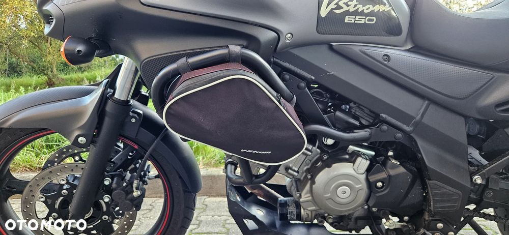 Suzuki V-STROM - 25