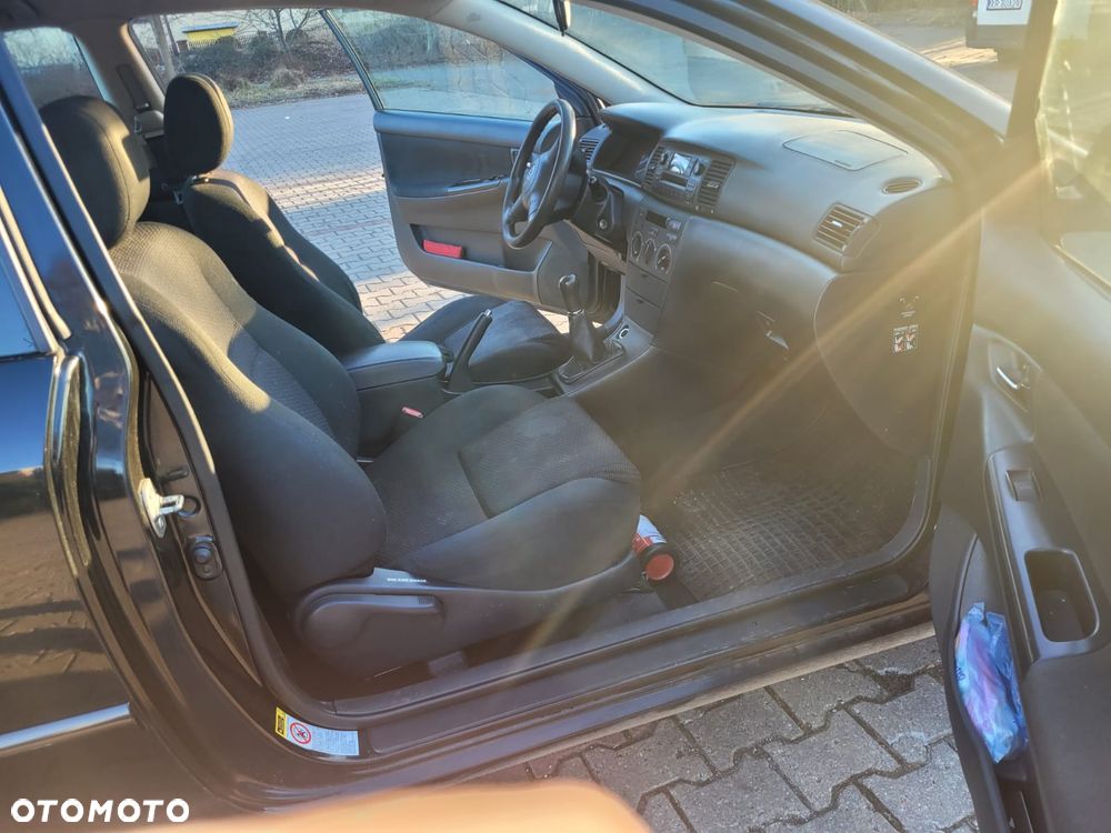 Toyota Corolla - 3