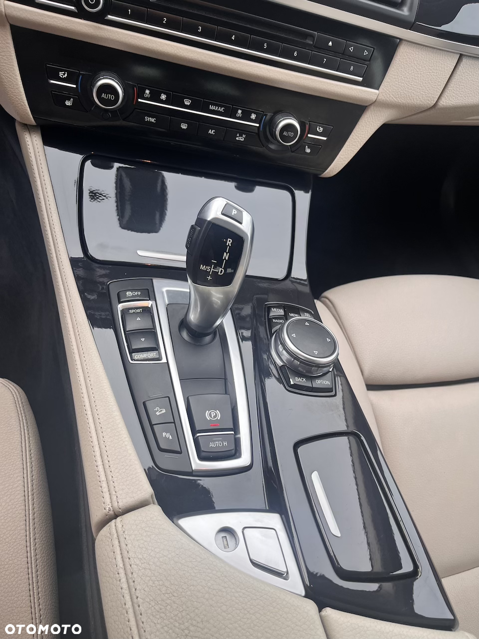 BMW Seria 5 520d xDrive - 35