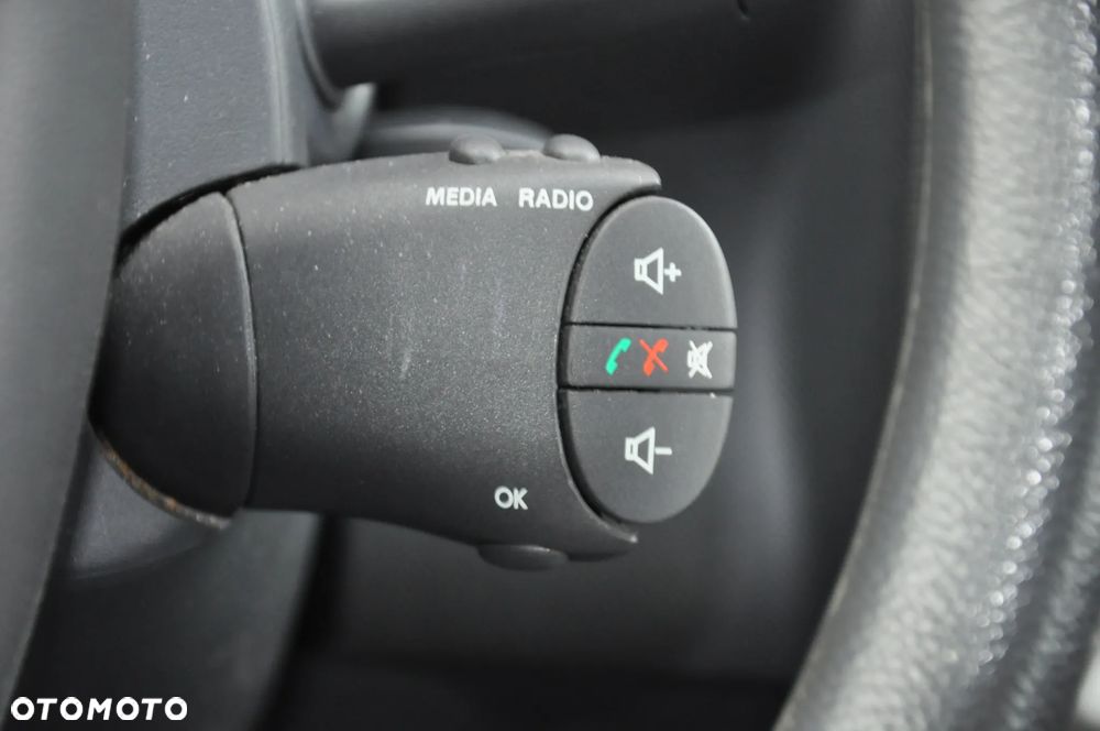 Dacia Sandero Stepway 1.6 - 36