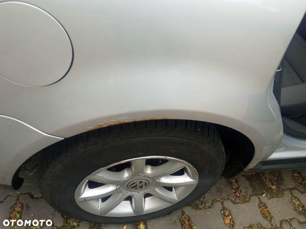Volkswagen Passat 1.9 TDI - 14