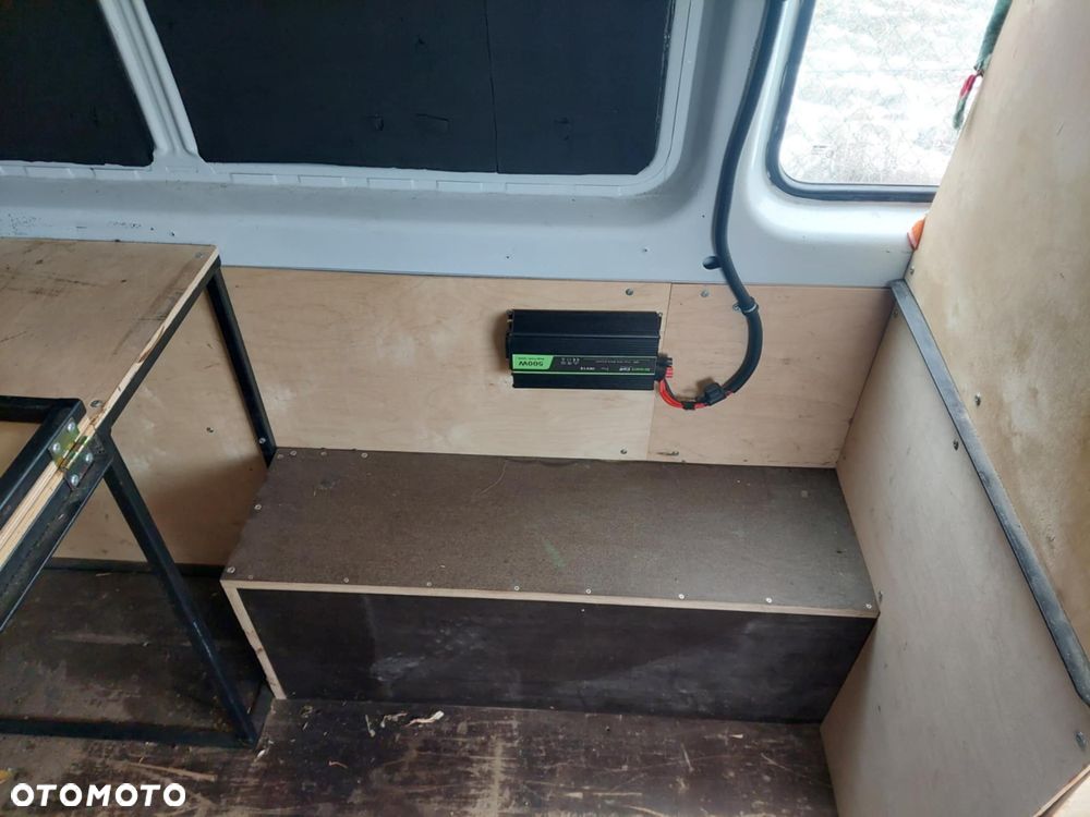 Mercedes-Benz Sprinter - 8