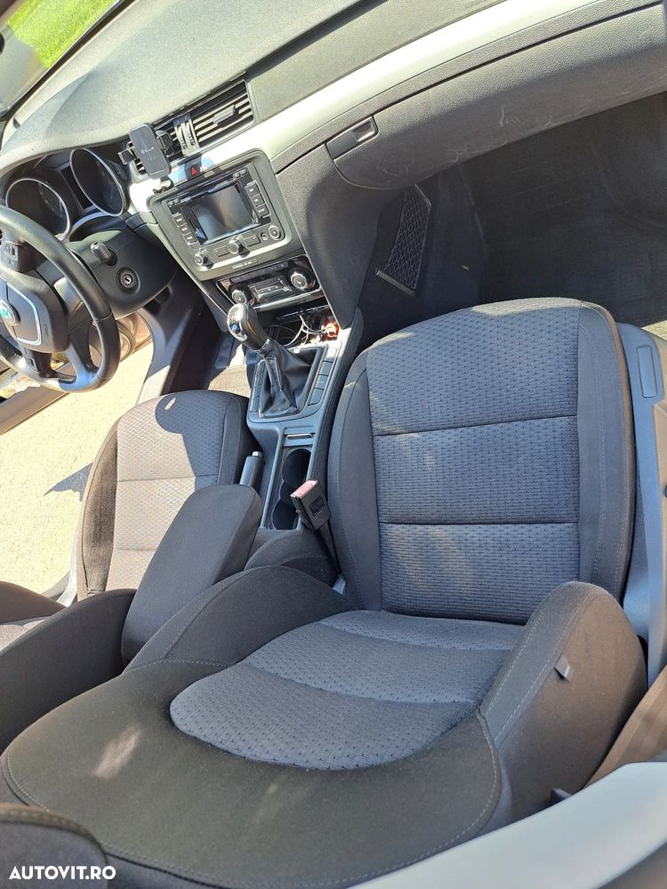 Skoda Superb 2.0 TDI Elegance - 13