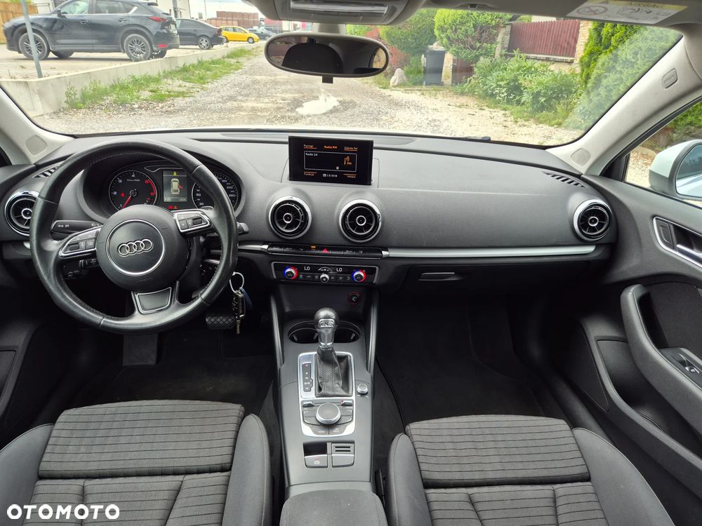 Audi A3 Sportback 2.0 TDI S tronic Attraction - 25