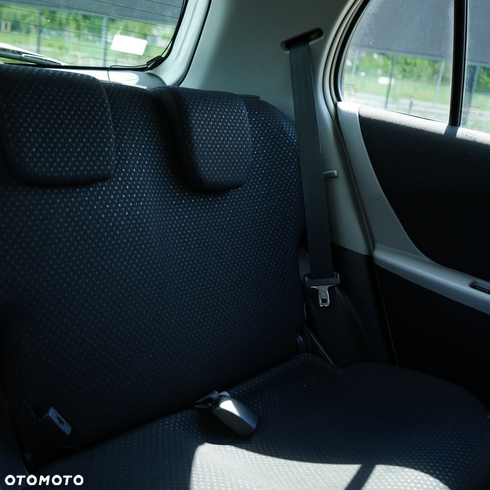 Toyota Yaris 1.4 D-4D Prestige - 11