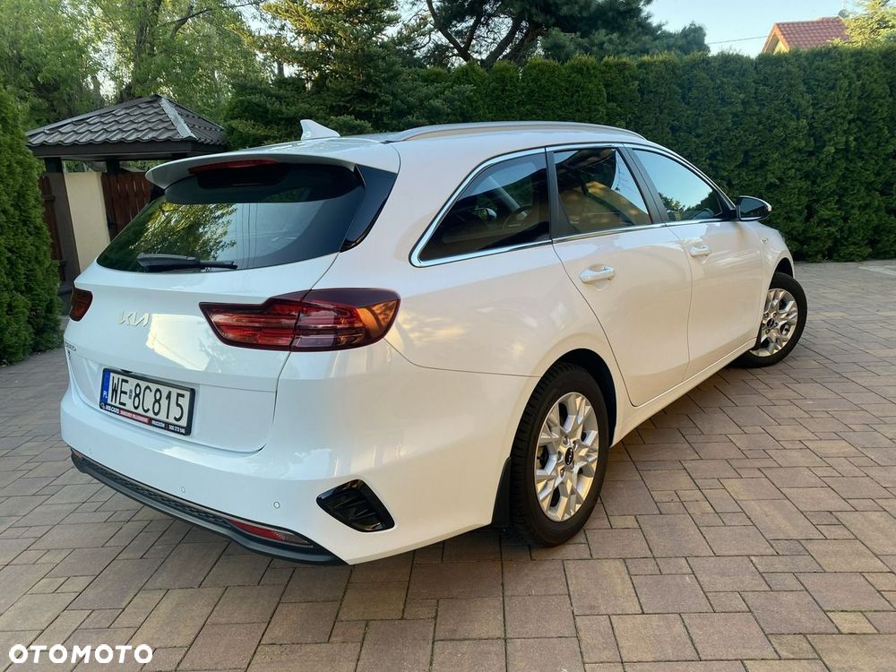 Kia Ceed 1.5 T-GDI M - 11