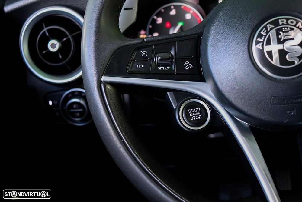 Alfa Romeo Stelvio 2.2 D Super AT8 - 15