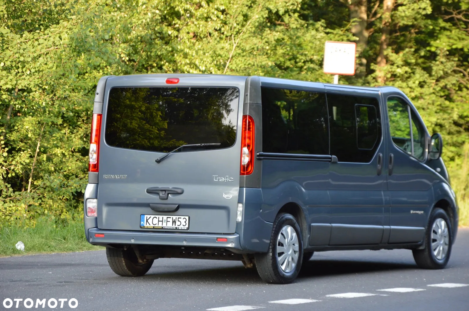 Renault Trafic 2.0 dCi 115 Passenger FAP L2H1 Expression - 12