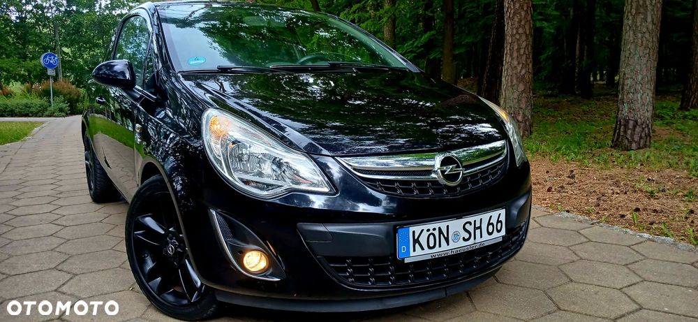 Opel Corsa 1.4 16V 150 Jahre - 8