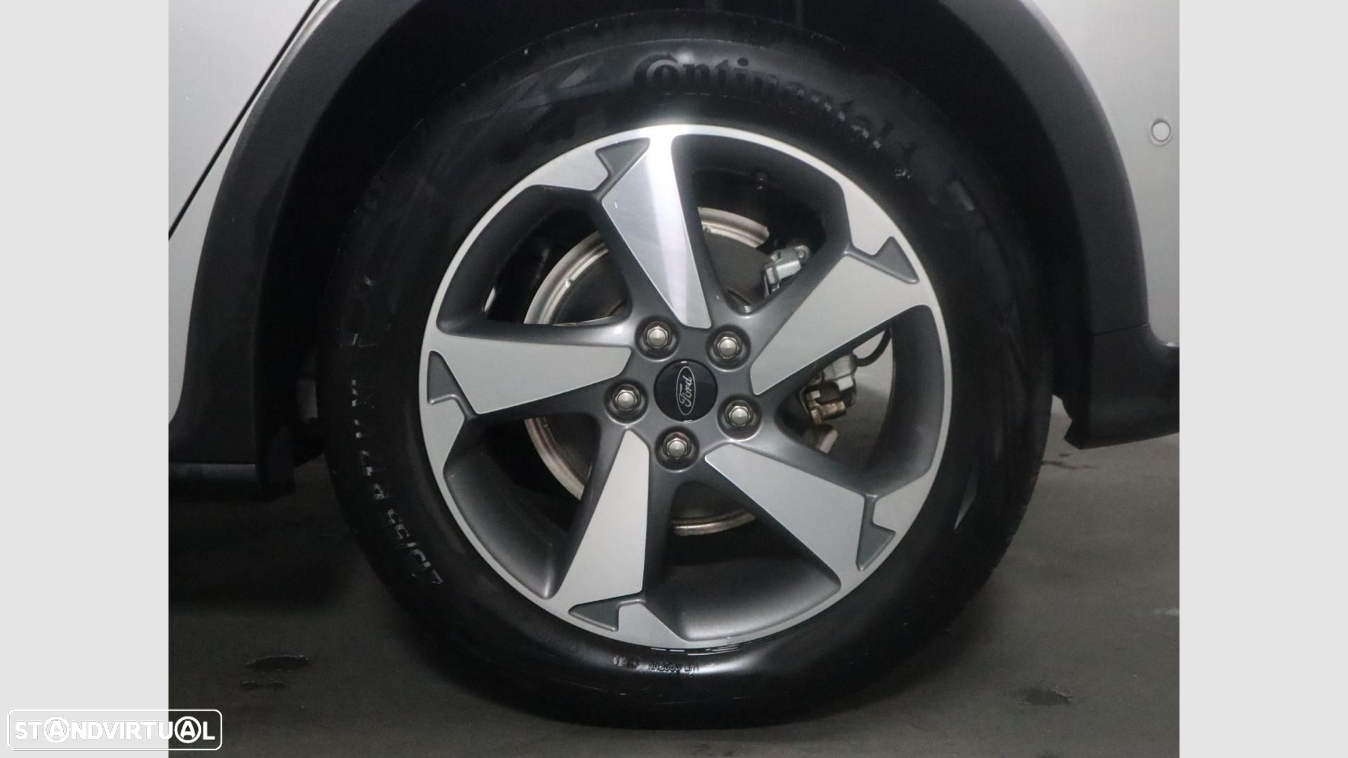 Ford Focus 1.0 EcoBoost Active X - 3