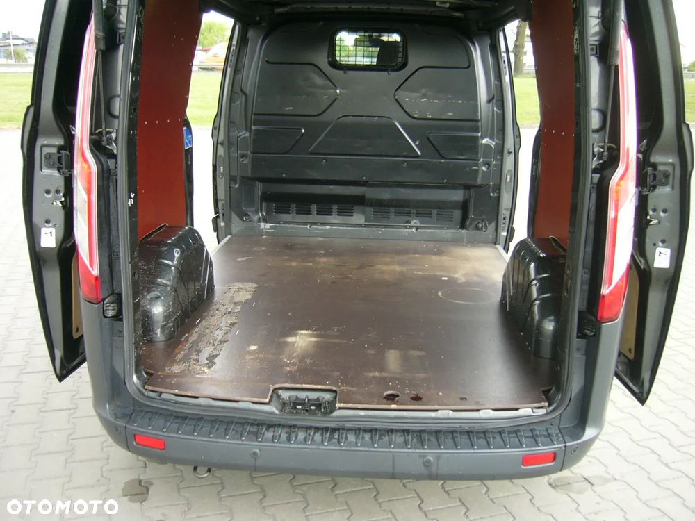Ford Transit Custom L1H1 2,0 Tdci 130Ps EURO6 - 7