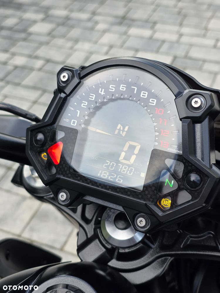 Kawasaki Z 650 - 15