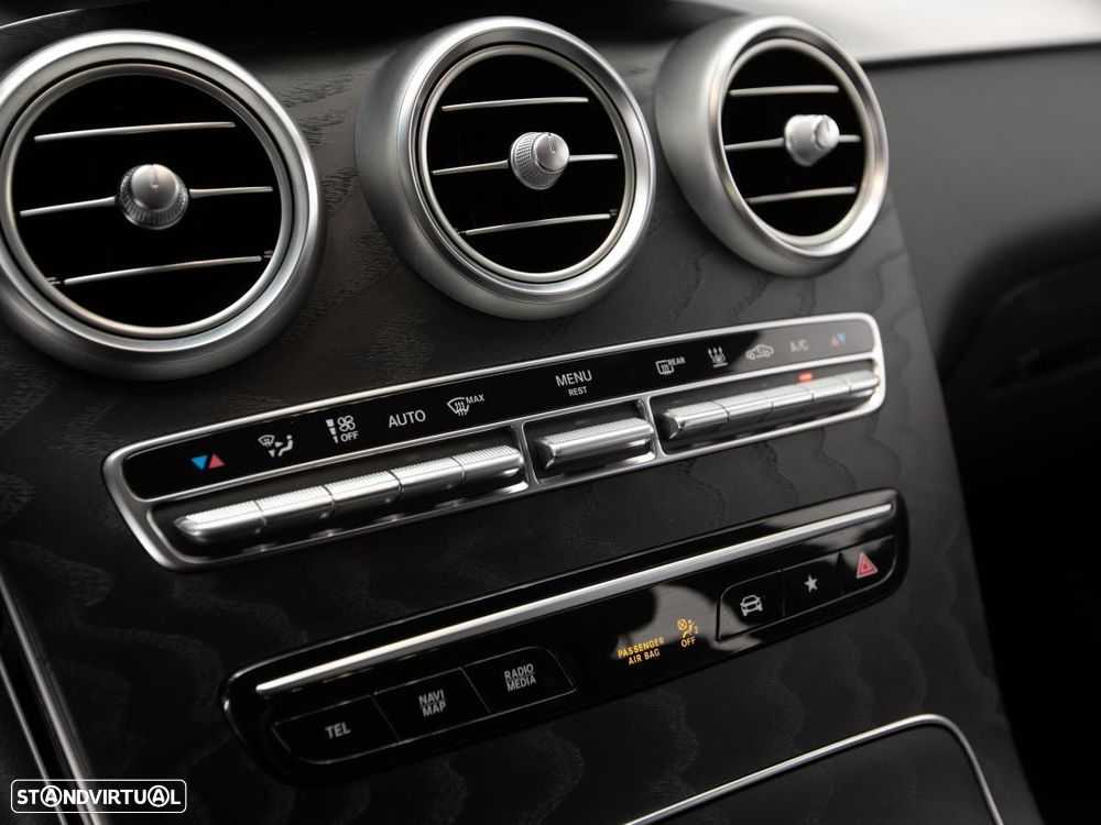 Mercedes-Benz GLC 300 de Coupé 4Matic - 30