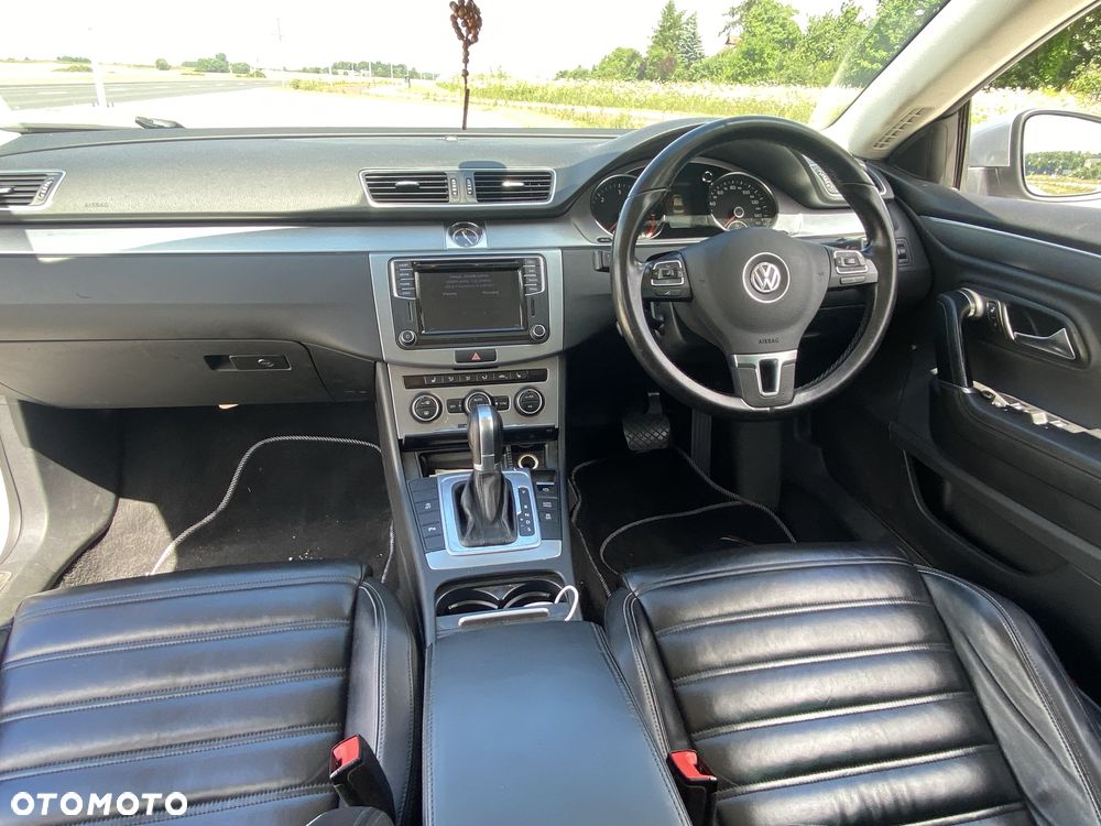 Volkswagen Passat CC - 8