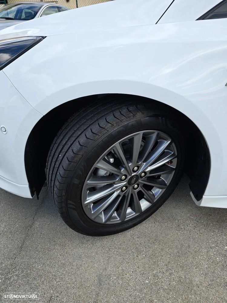 Ford Focus SW 1.0 EcoBoost S&S ST-LINE - 28