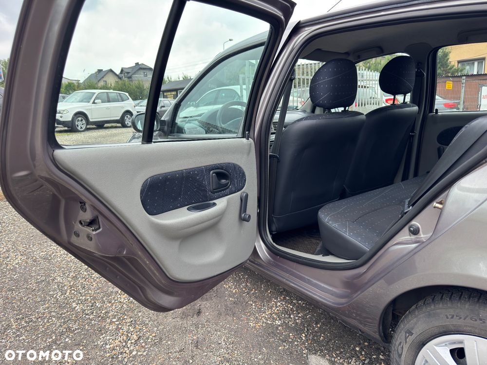 Renault Thalia 1.5 dCi Expression - 21