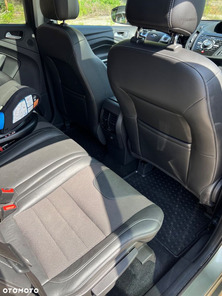 Ford Kuga - 18
