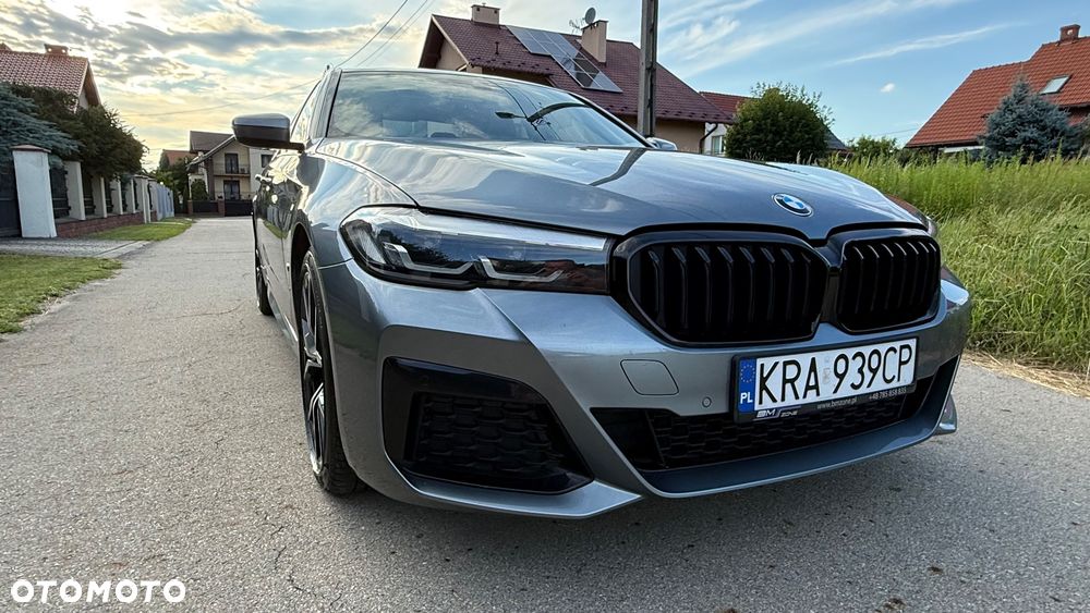 BMW Seria 5 520d MHEV M Sport sport - 2