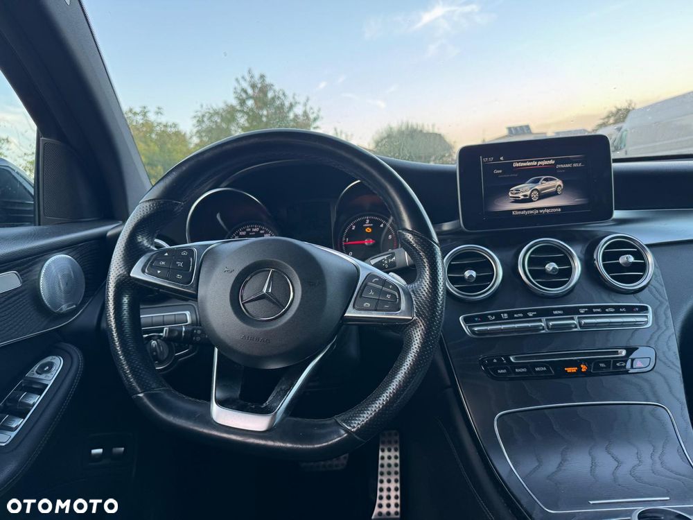 Mercedes-Benz GLC 250 d 4Matic 9G-TRONIC AMG Line - 22