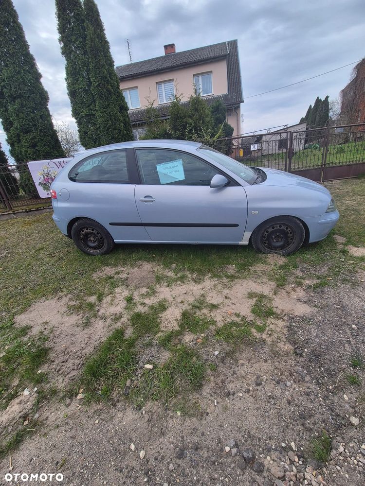 Seat Ibiza 1.4 16V Reference - 8