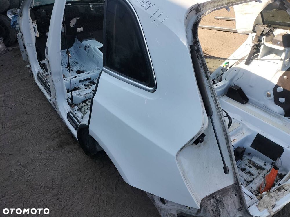 ĆWIARTKA BŁOTNIK LEWY TYŁ AUDI Q5 8R LY9C - 2