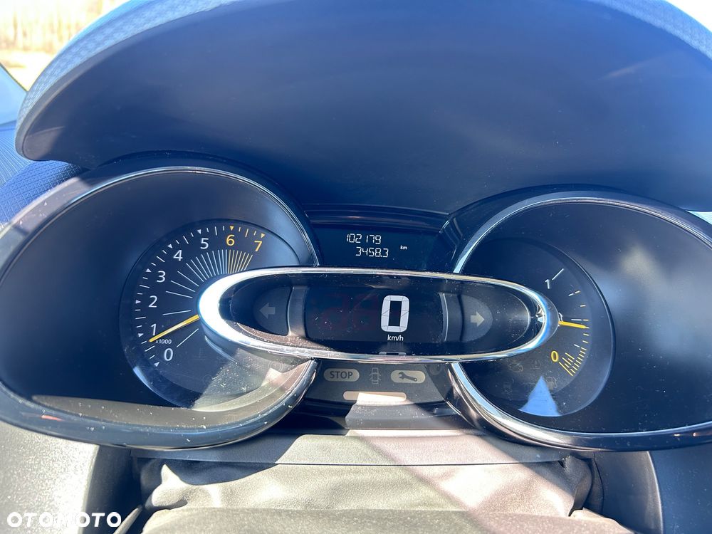 Renault Clio 1.2 16V 75 Business - 15