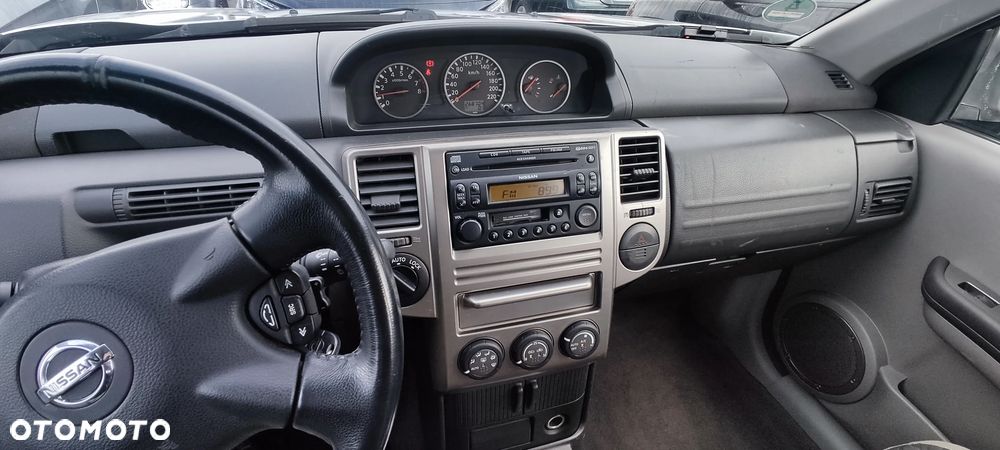 Nissan X-Trail 2.0 4x4 Comfort - 15